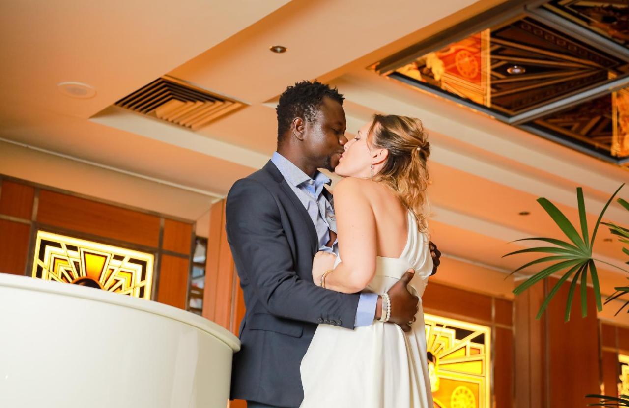 Hotel Tiama Abidjan Esterno foto