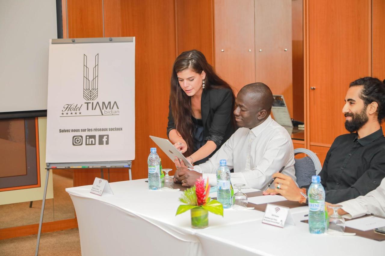 Hotel Tiama Abidjan Esterno foto