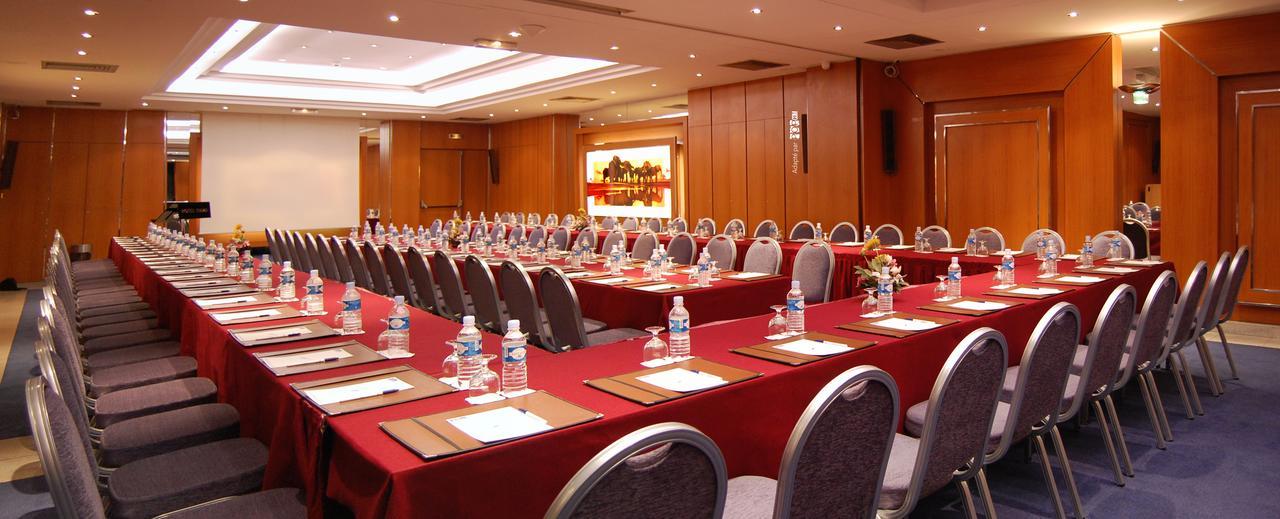 Hotel Tiama Abidjan Esterno foto