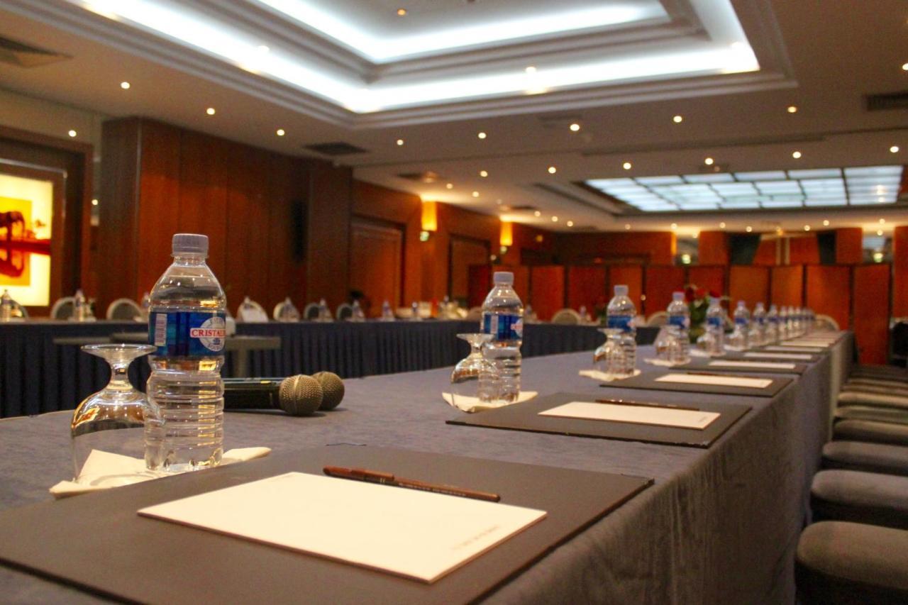 Hotel Tiama Abidjan Esterno foto